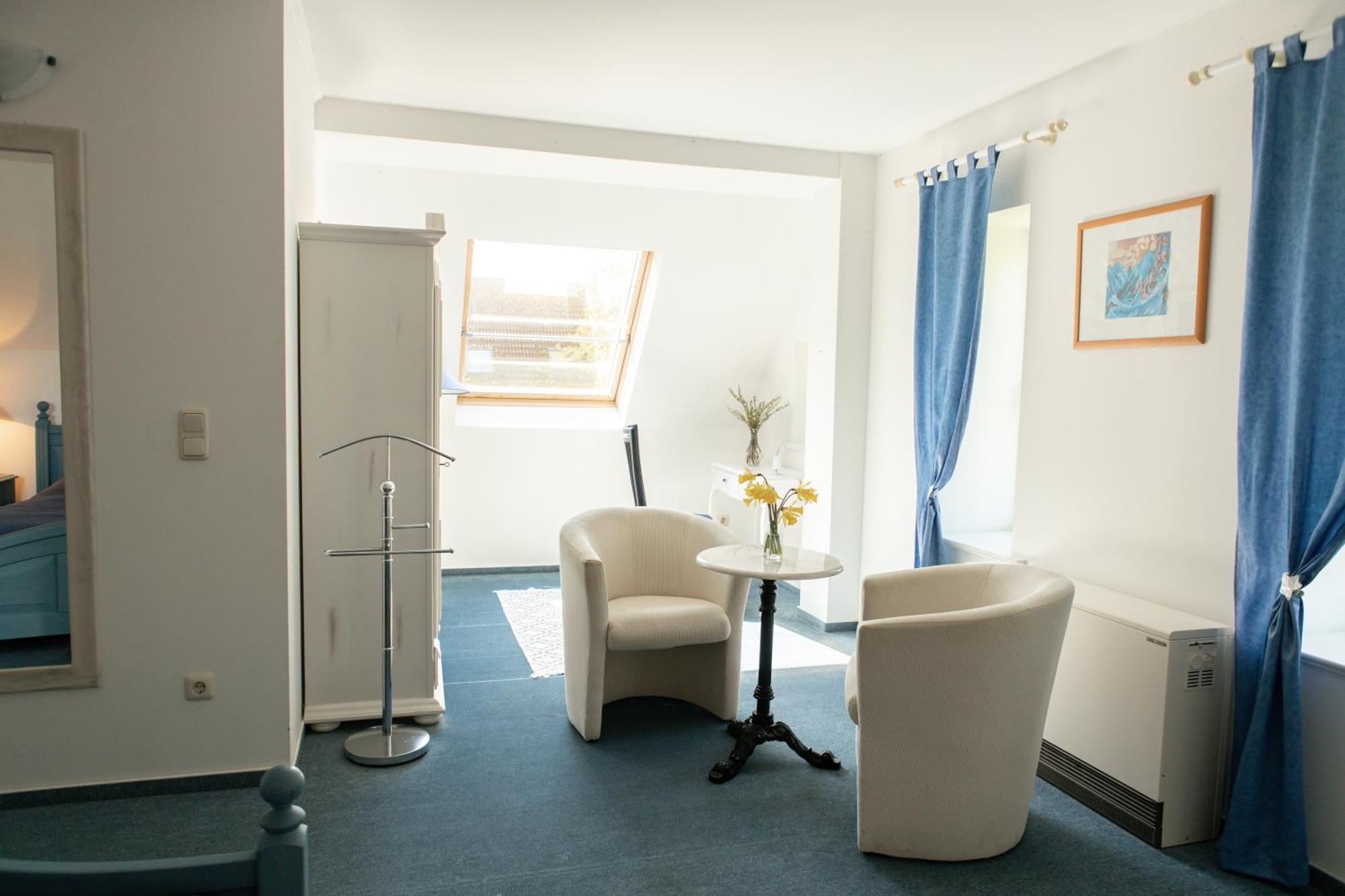 Boutique Hotel Gut Tribbevitz Neuenkirchen auf Rugen Exterior foto