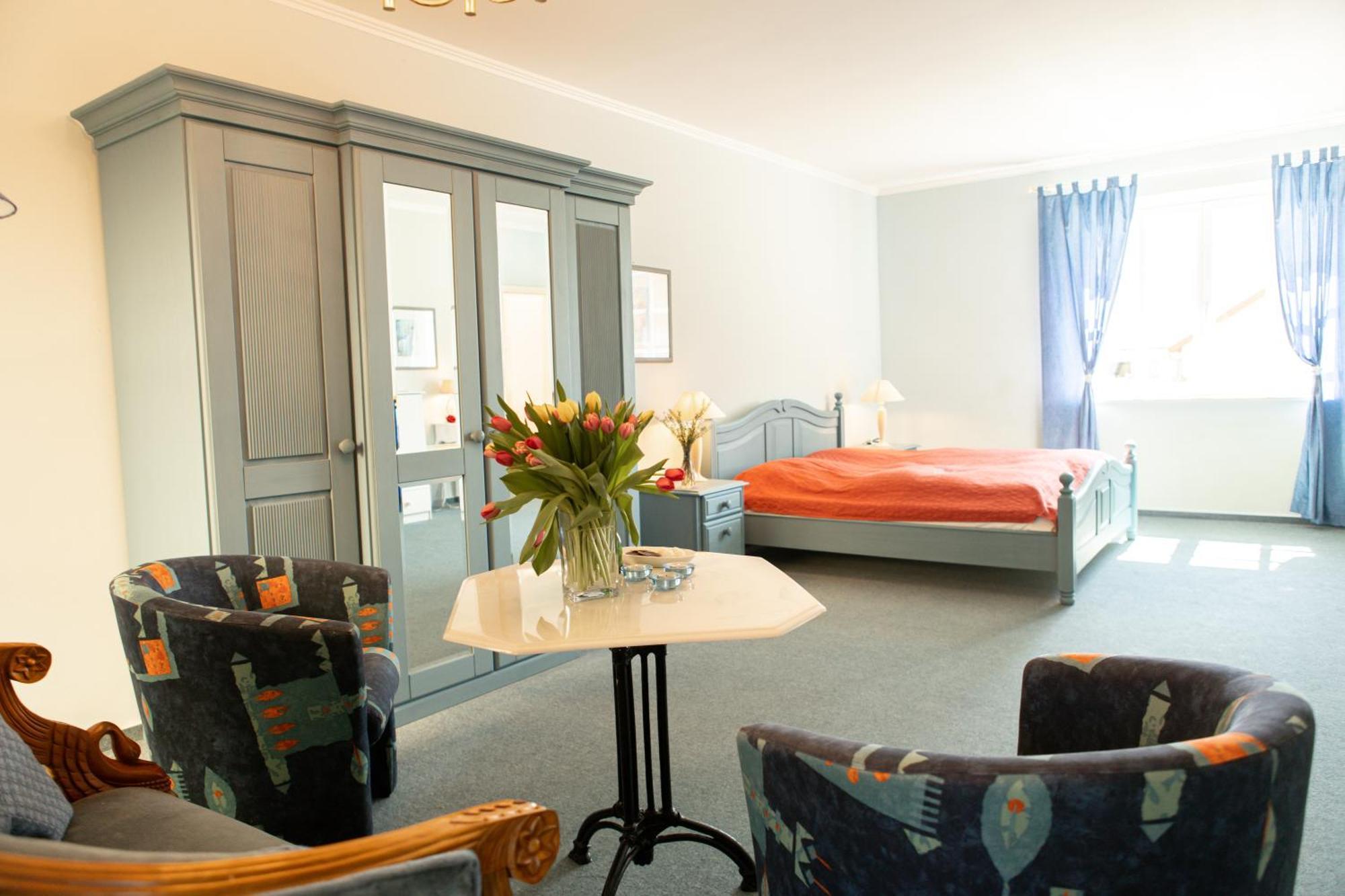 Boutique Hotel Gut Tribbevitz Neuenkirchen auf Rugen Exterior foto